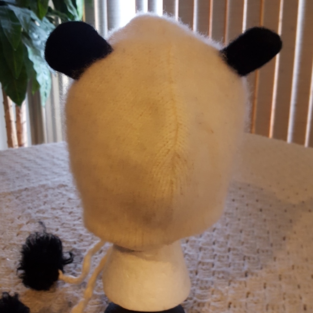 Panda hat. - Picture 5 of 6